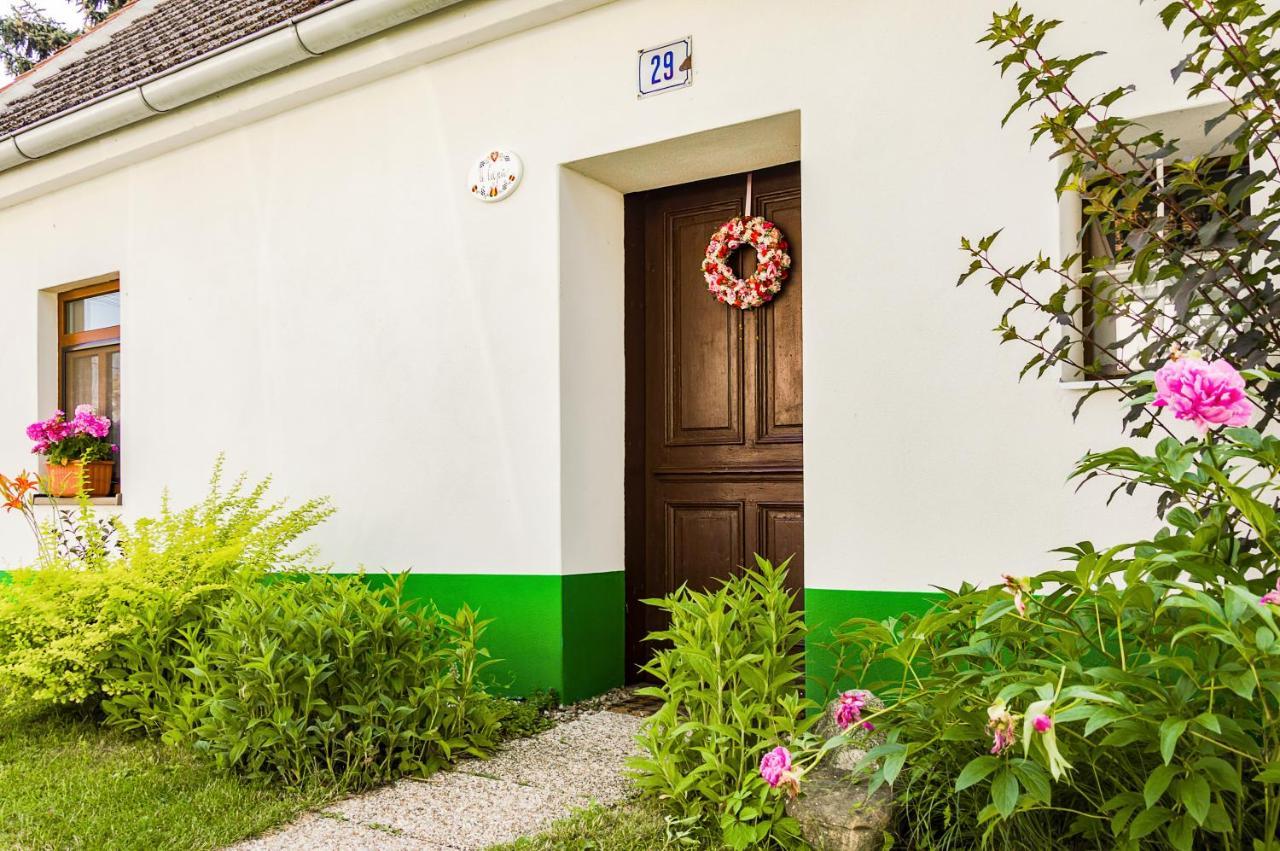 Chalupa U Capu Nove Mlyny Exterior photo